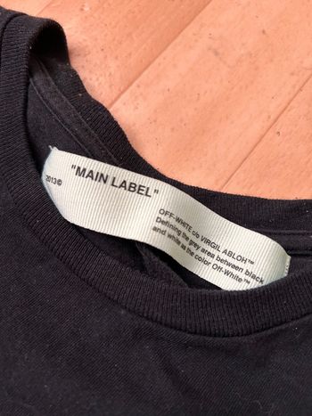 Tee shirt off White
