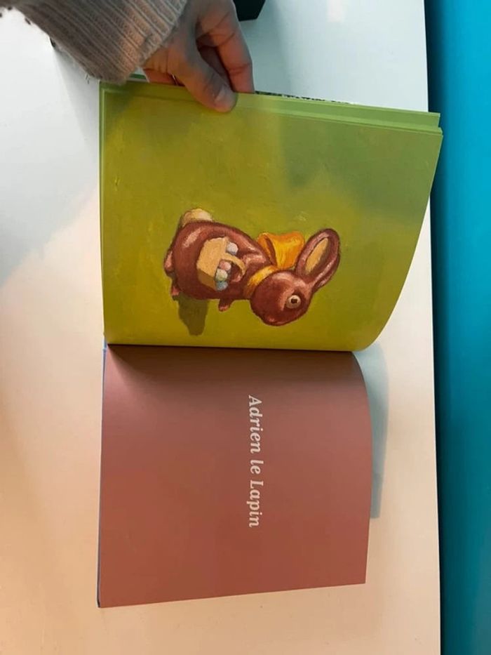 Livre avec 3 histoires des drôles de petites bêtes - photo numéro 8