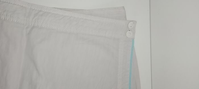 Jupe short court - photo numéro 3