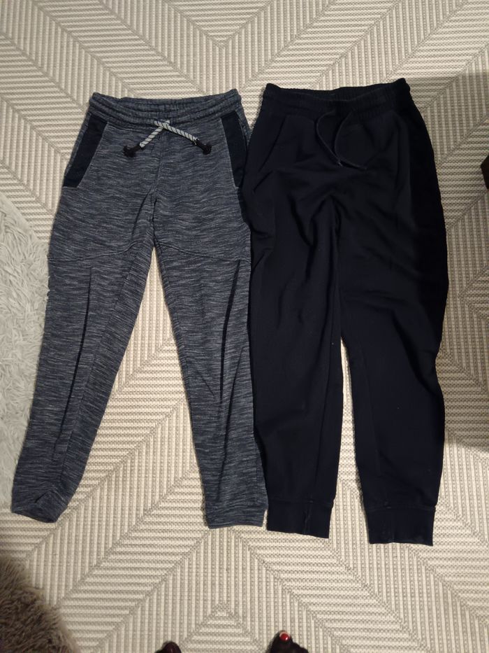 Lit 3 Joggings kiabi