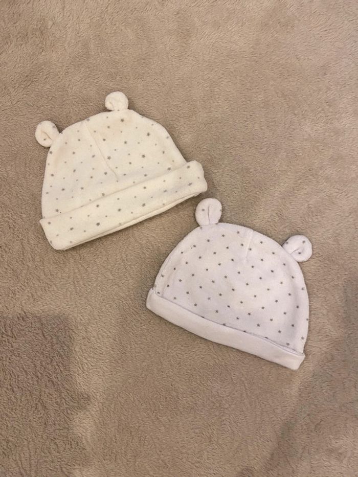 2 Bonnets bébé