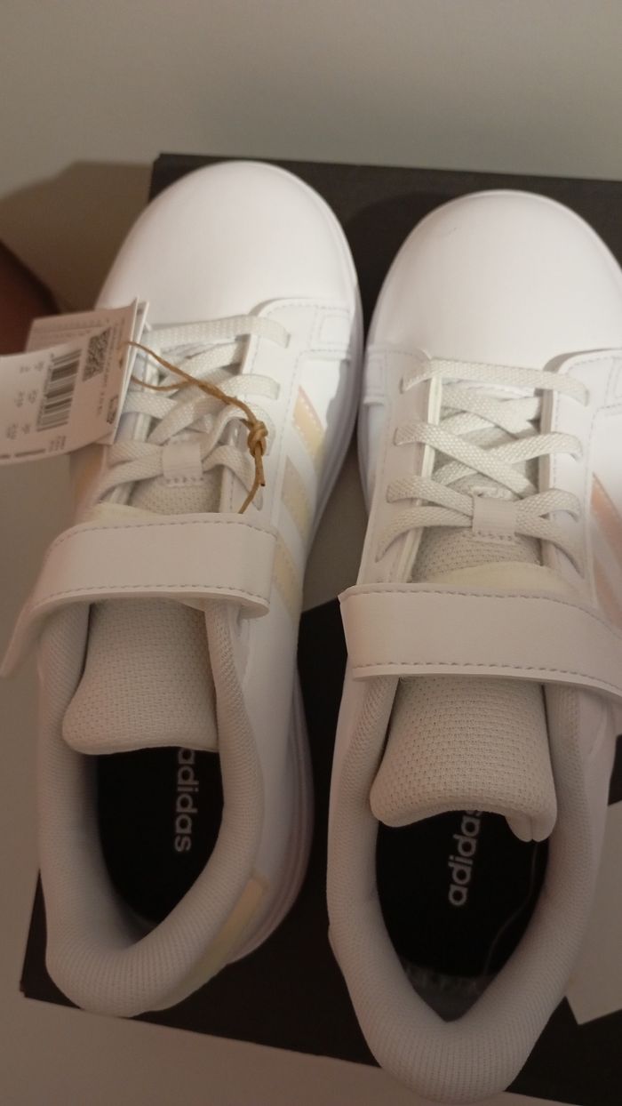 Basket adidas - photo numéro 3