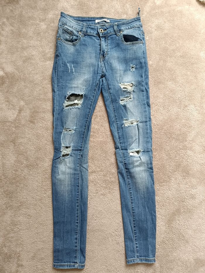 Jeans a trou
