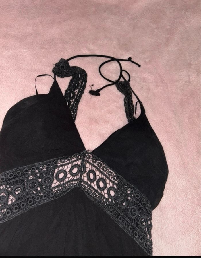 Robe dos nu - photo numéro 3