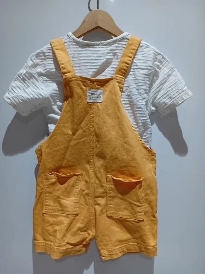 Ensemble salopette short et tee-shirt manches courtes - photo numéro 2