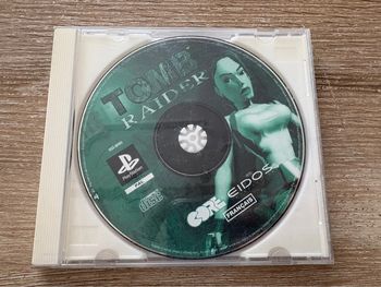 CD seul Tomb raider ps1 black label