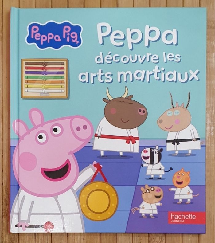 Livre Jeunesse "Peppa Pig - Peppa découvre les Arts Martiaux" (3-5 ans) / Hachette - photo numéro 1