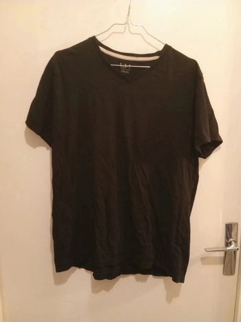 T-shirt noir classique