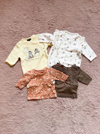 Lot de vêtements variés