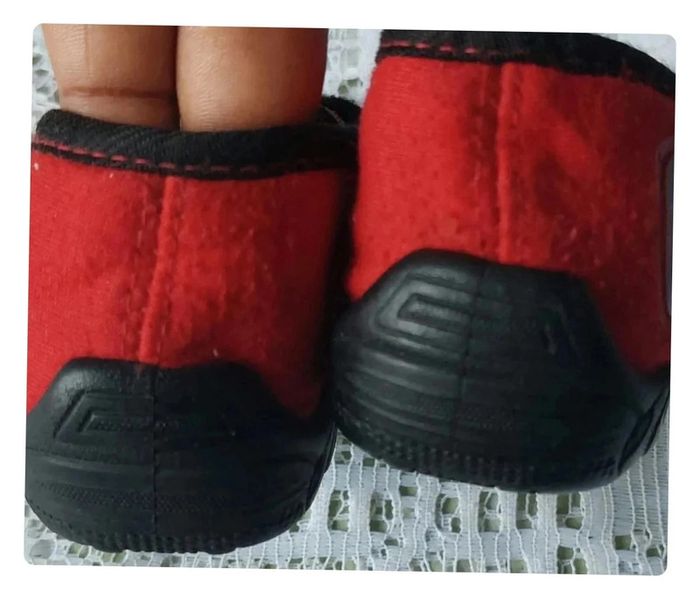 Chaussons Cars, en bon état, taille 20 - photo numéro 3