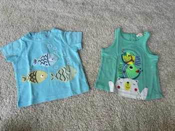 Lot unisexe été : 2 tee-shirts manches courtes - débardeur / marcel - 12 mois