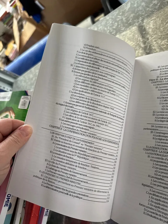 Livre le droit constitutionnel de la Ve République - photo numéro 4