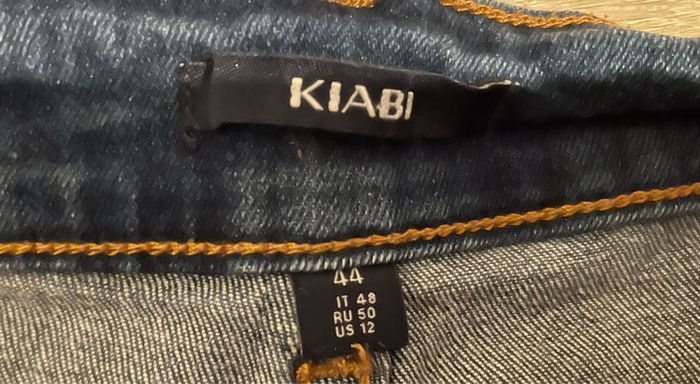 Short jean taille 44 Kiabi neuf jamais porté - photo numéro 2