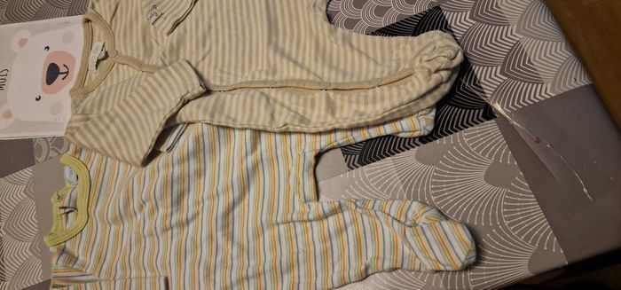 Lot de 4 pyjamas 1mois - photo numéro 2