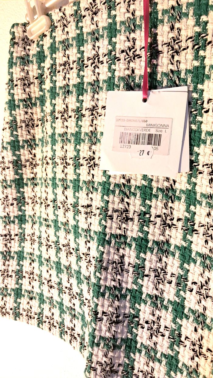 Mini-jupe Route 28 en tweed carreaux vert & écru - photo numéro 4