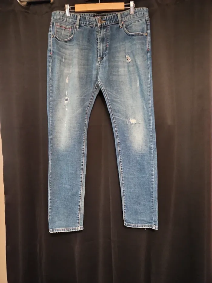 Jeans troué