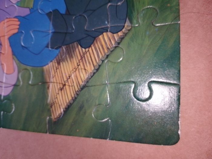 Puzzles Pocahontas Disney 60 pcs TBE
+ Poster
Déjeuner amoureux - photo numéro 9