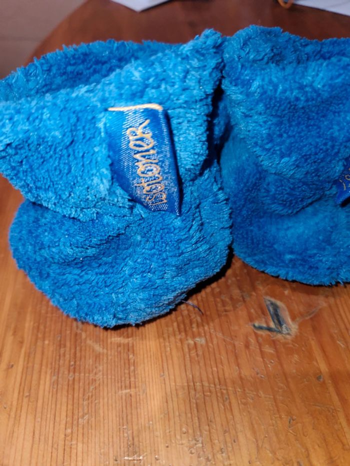 Pantoufles isotoner 17/18 - photo numéro 2