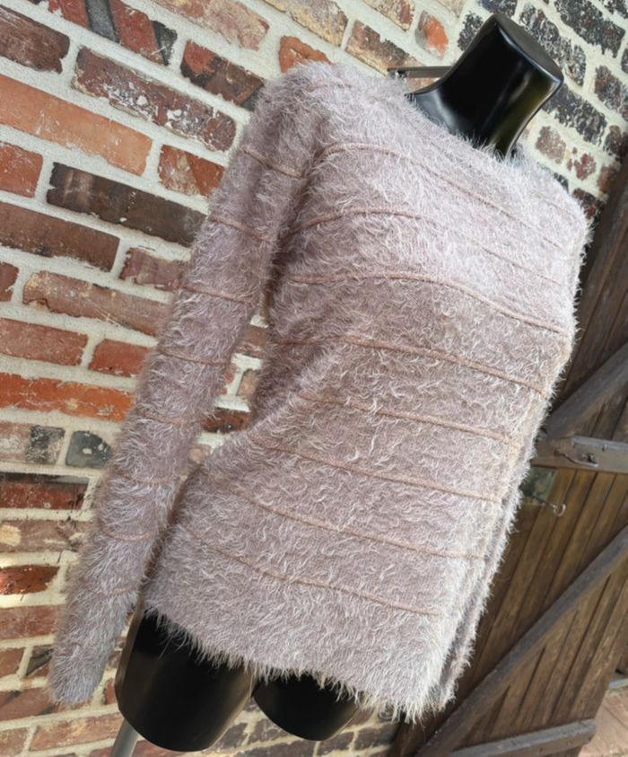Pull soyeux rose T42-44 • Buisdaei - photo numéro 2