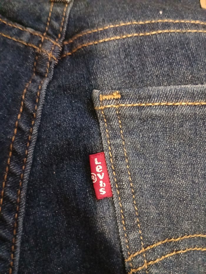 Jean Levi's Femme - photo numéro 6