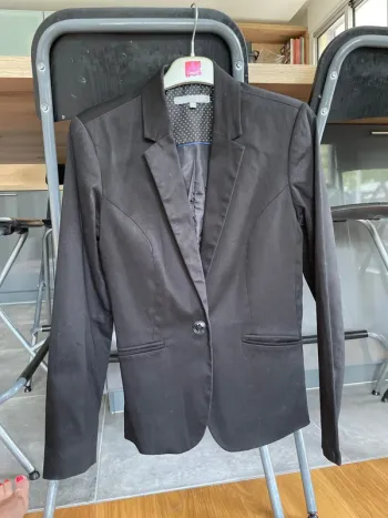 Veste cintrée noire Etam taille 36