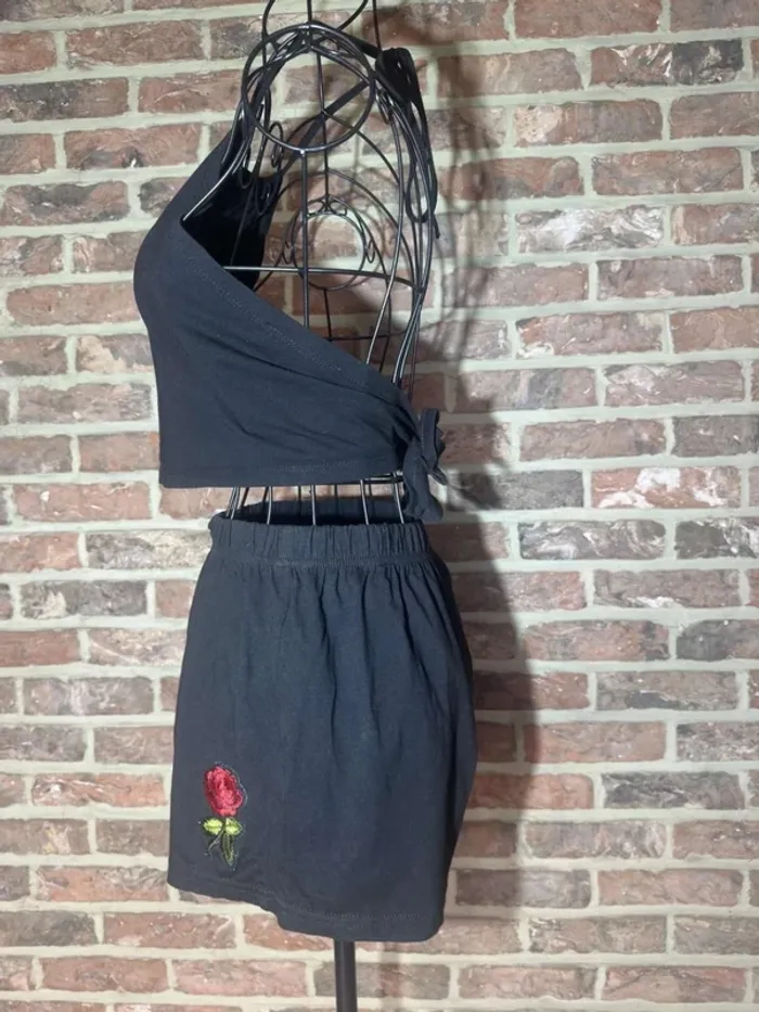 Ensemble short et top noir a fleurs Shein Taille S / 36 - photo numéro 8