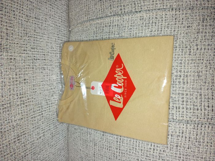 Tee-shirt col rond tiberio Lee Cooper taille S moutarde