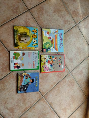 lot de 5 livres pour les petits