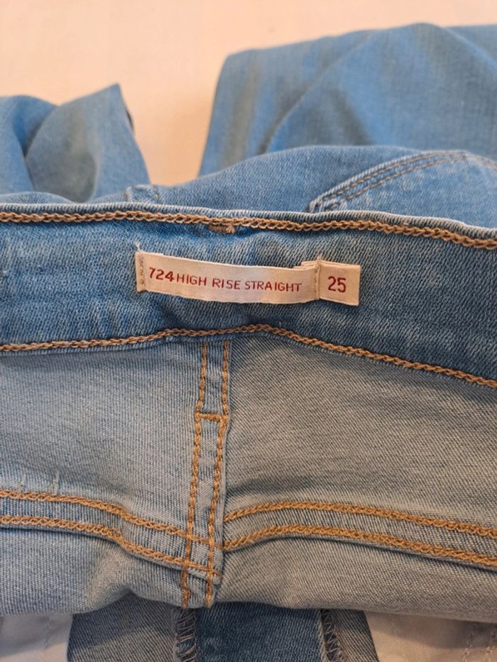 Jeans Levi's 724 high-rise straight 25x30 neuf - photo numéro 4