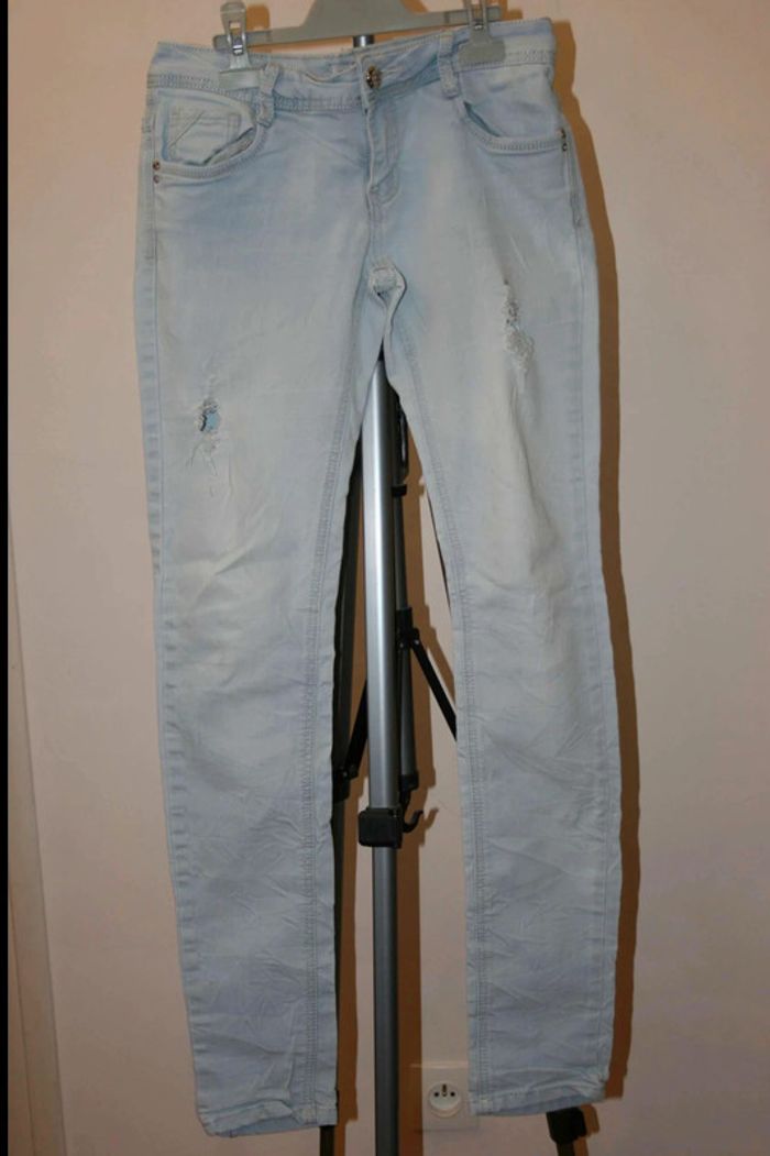 jeans