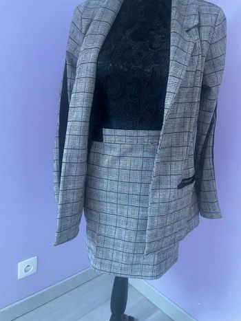 Ensemble veste et jupe à carreaux Beckaro 