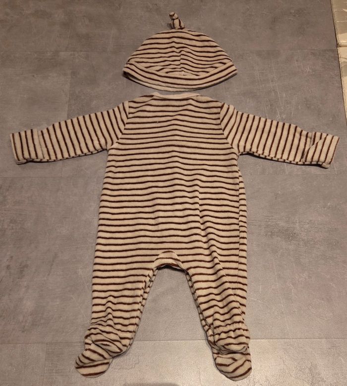 Pyjama + bonnet la redoute 3mois - photo numéro 2