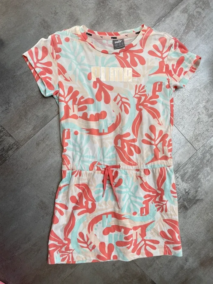 Robe, fille, puma