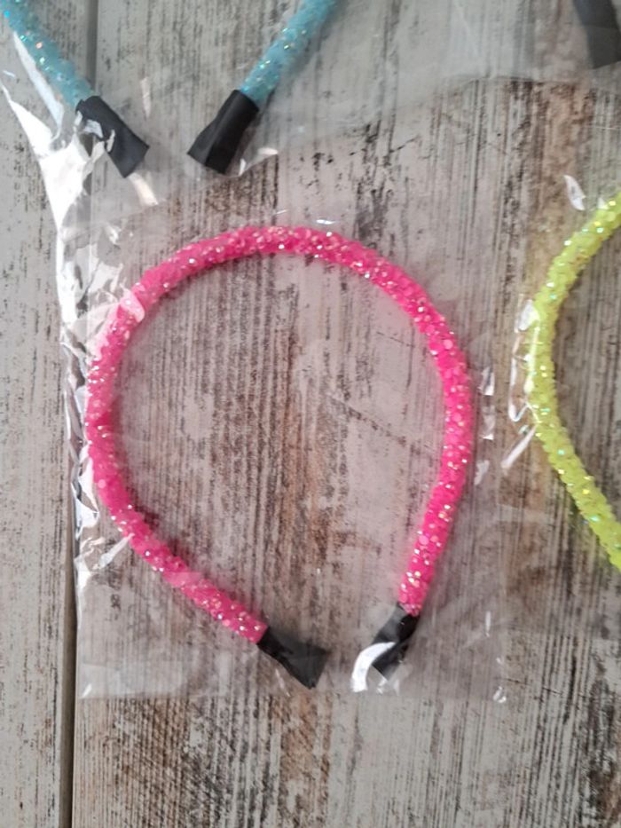 Lot de 6 serre-tête différents à strass et paillettes - photo numéro 6