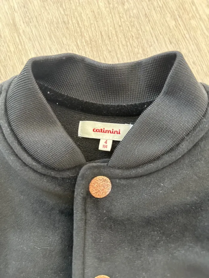 Veste Catimini 4 ans – velours avec motif biche 🦌💜 - photo numéro 3