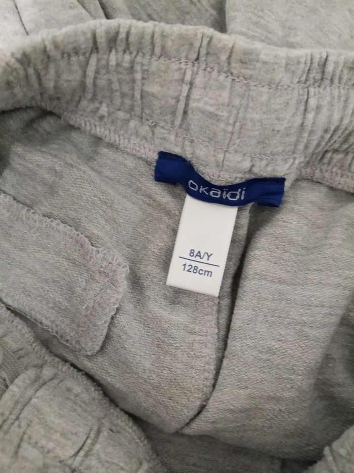 Short gris _ 8 ans - photo numéro 3