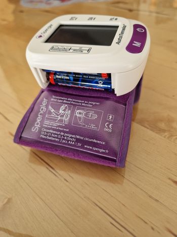 Tensiomètre électronique au poignet