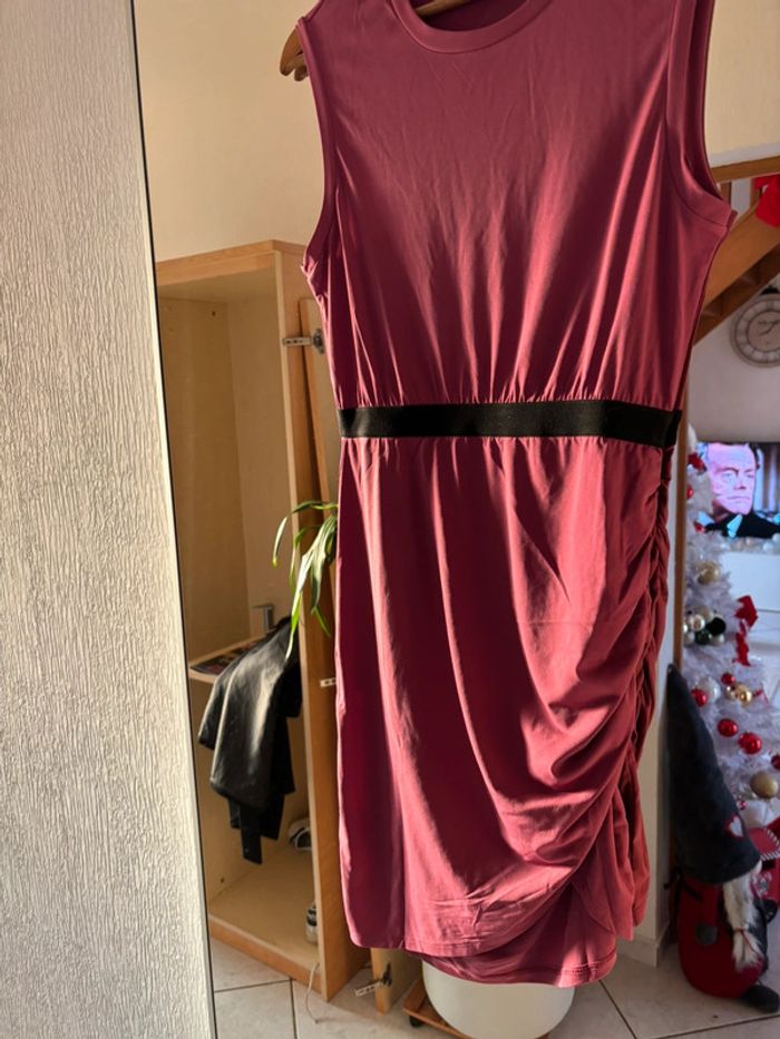 Robe BCBG neuve 36 avec étiquette - photo numéro 7