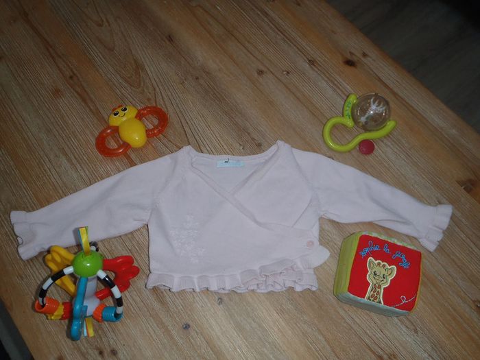 veste cache coeur rose pale