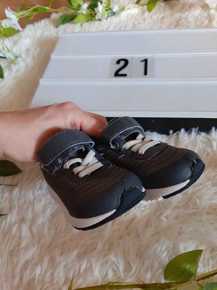 Baskets grises - photo numéro 6