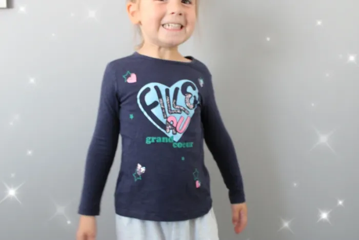 T-shirt manches longues taille 4 ans - photo numéro 4