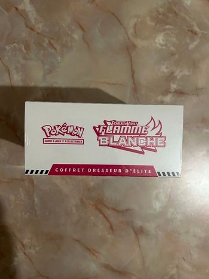 [ EXPÉDITION -24h ] ETB EV10.5, Flamme Blanche, Neuf, scellage parfait - photo numéro 4