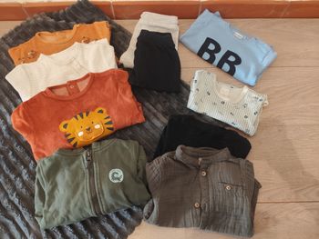 Lot de 10 pièces vêtements 12 mois