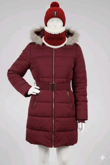 Lot Hiver Chaud & Stylé : Doudoune Bordeaux + Ensemble Bonnet et tour de cou