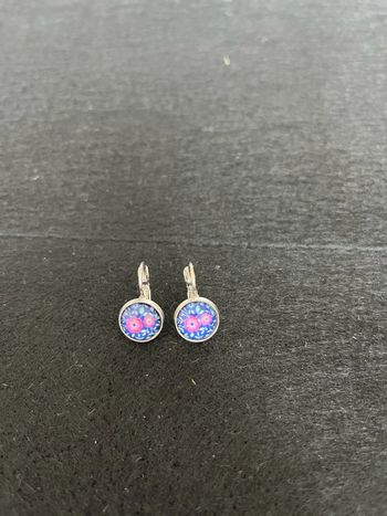 Boucles d’oreilles pendantes neuves