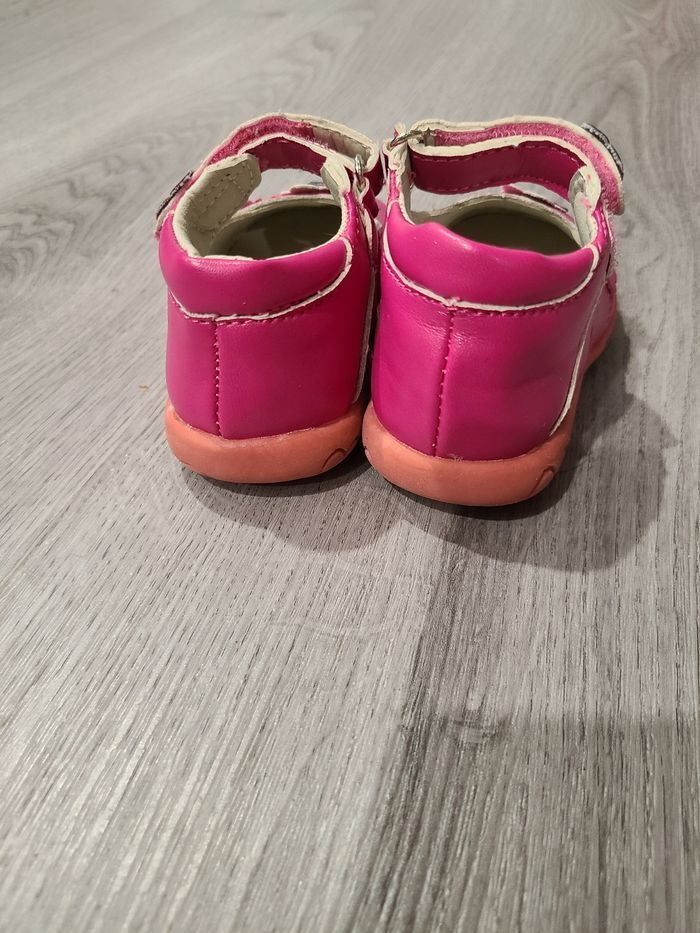 Chaussure 20 - photo numéro 3