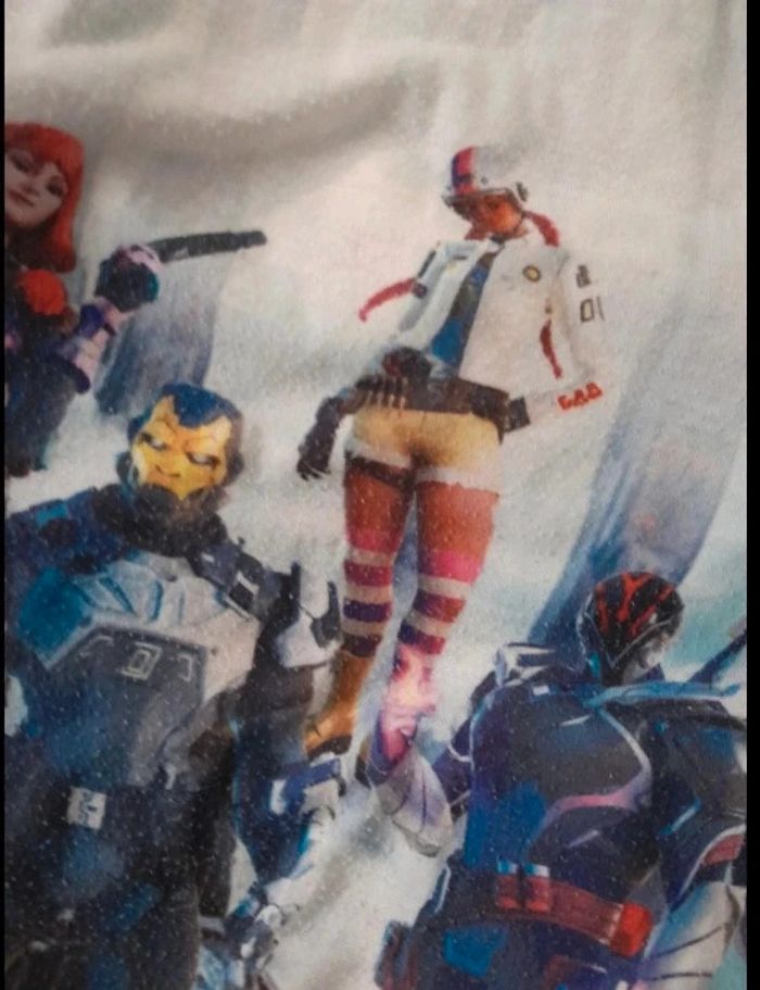 T-shirt fortnite 8a - photo numéro 2