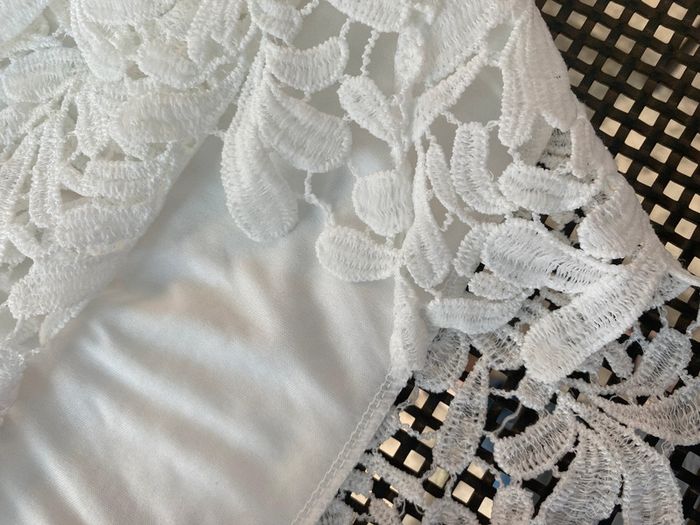 Superbe robe stretch en dentelle May shining star M/ L - photo numéro 13
