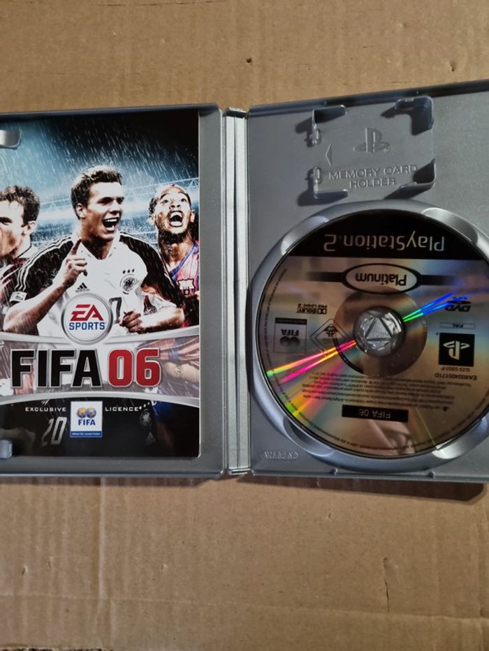 Fifa 06 pour PS2 - photo numéro 3