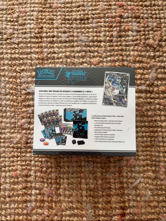 ETB Pokémon - EV10.5 - Foudre Noire (défaut) - photo numéro 3